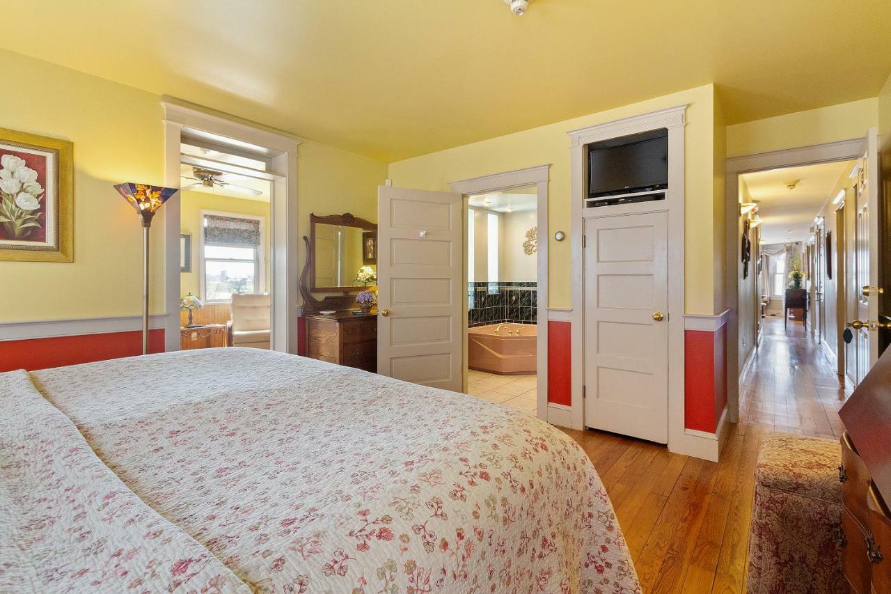 After Eight Bed And Breakfast Ronks Exterior photo
